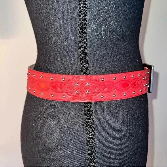 Women’s Red Vegan Leather Western Studded Belt Brushed Silver Tone Buckle S/M - Picture 3 of 16